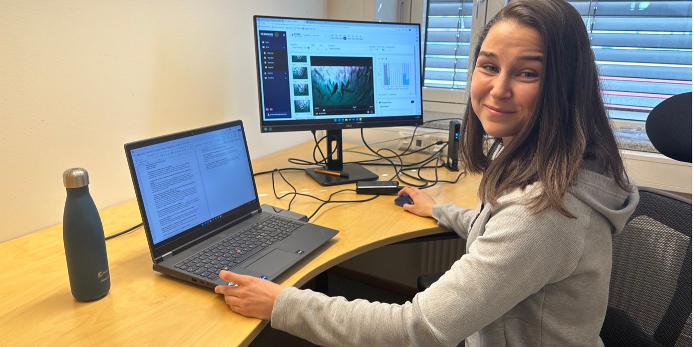 Amalie Picture shows the customer in a workplace situation